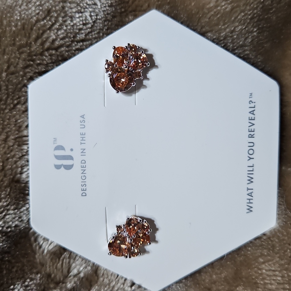 Bomb Party The Cluster Sparkle Studs - Picture 4 of 5